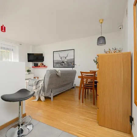 Sunny In The Heart Of By Renters Lägenhet Warszawa