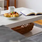 Sunny In The Heart Of By Renters شقة وارسو