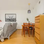 Sunny In The Heart Of By Renters
