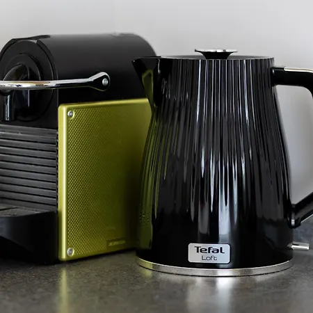 Sunny In The Heart Of By Renters *